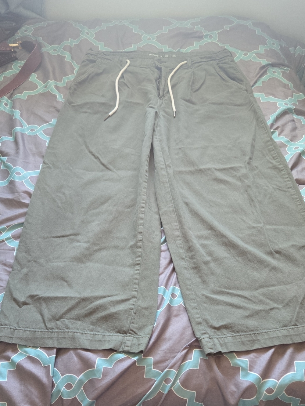Old Navy High Rise Drapey Drawcord Wide Leg